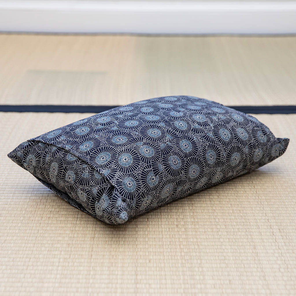 J-Life Higasa Navy Buckwheat Hull Pillow