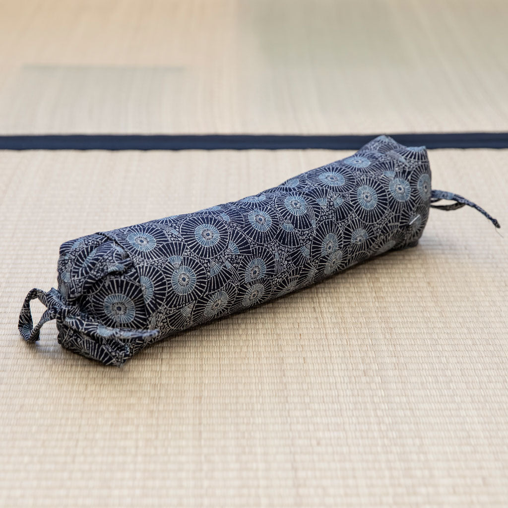 J-Life Higasa Navy Buckwheat Hull Pillow