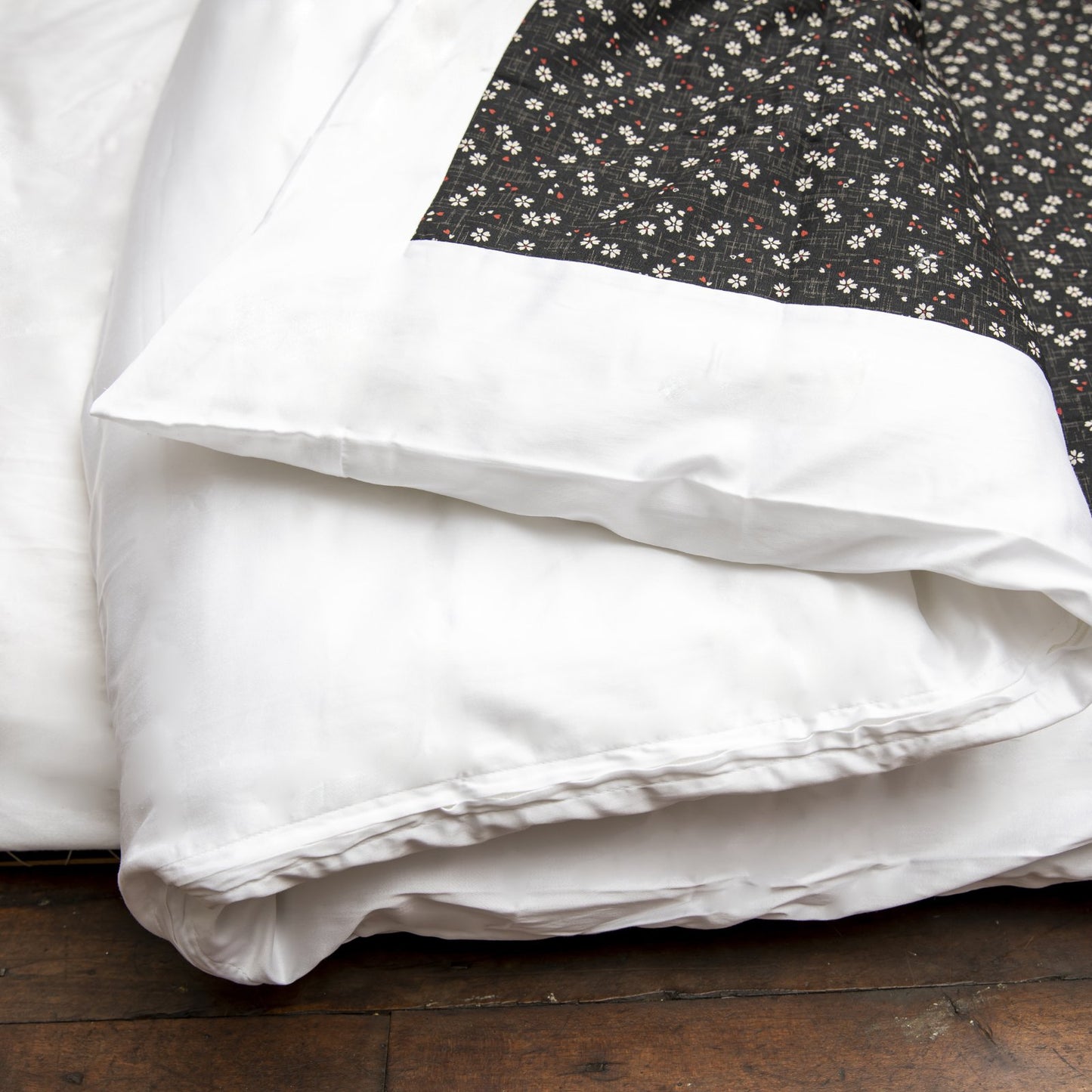 J-Life Sakura Charcoal Custom Kakefuton with Removable Cover