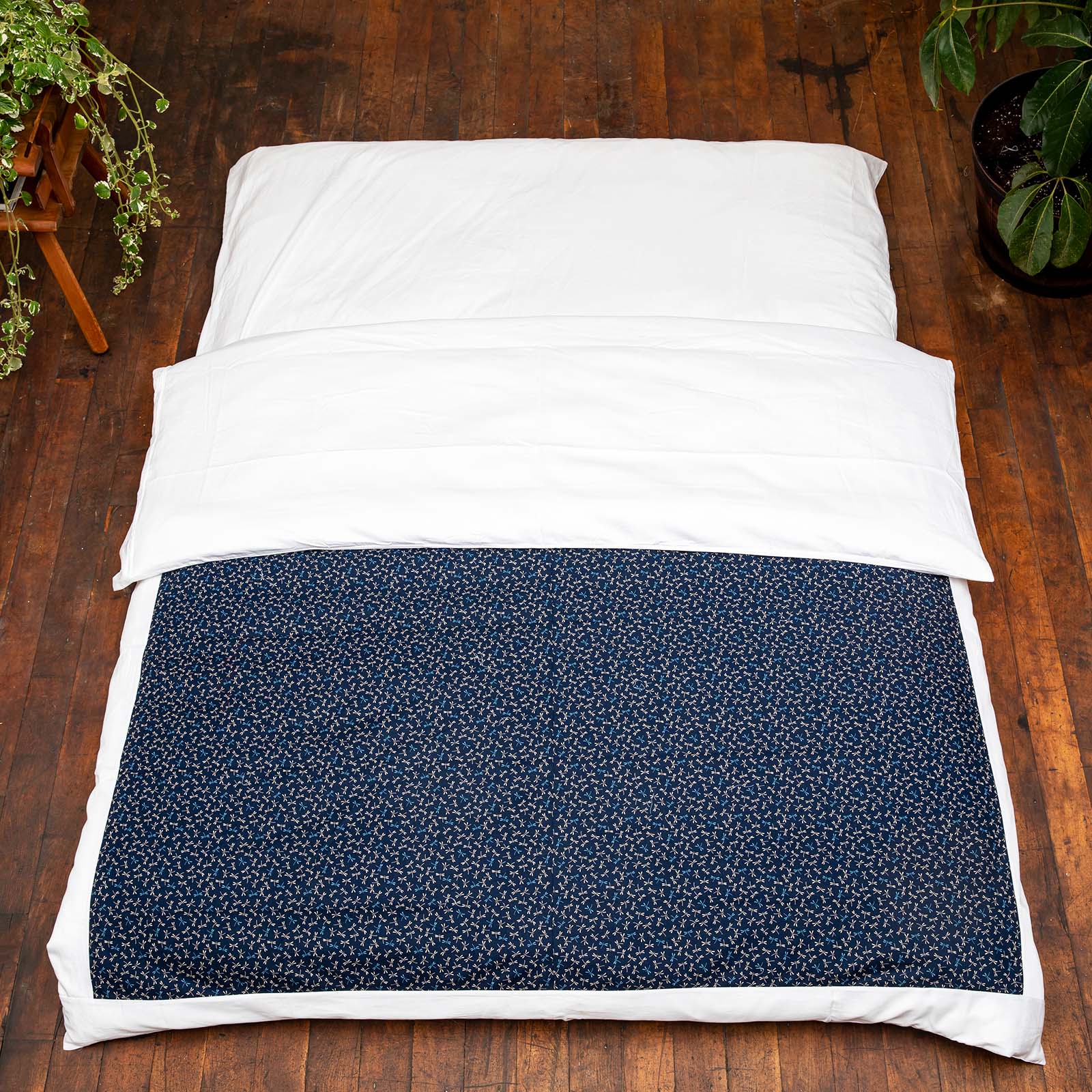 J-Life Tombo Navy Custom Kakefuton with Removable Cover_Kakefutons