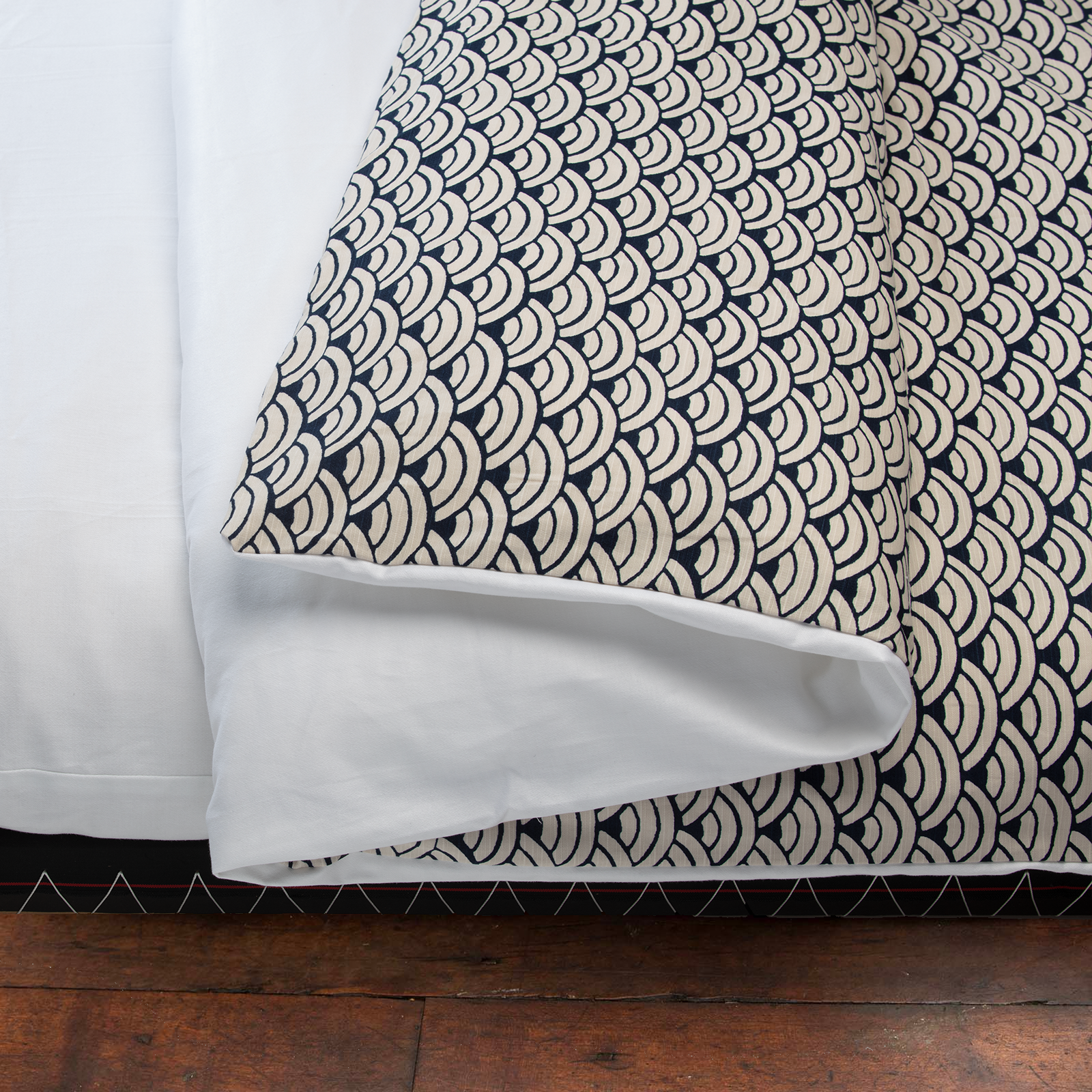 J-Life Jumbo Seika Ha Navy Custom Kakefuton with Removable Cover_Kakefutons