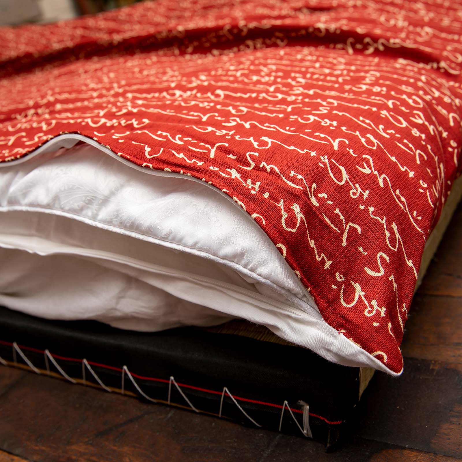 J-Life Kanji Red Custom Kakefuton with Removable Cover_Kakefutons_Kakefuton with custom cover_Japan Tradition_Sleep System_Handmade__1__2__3__4