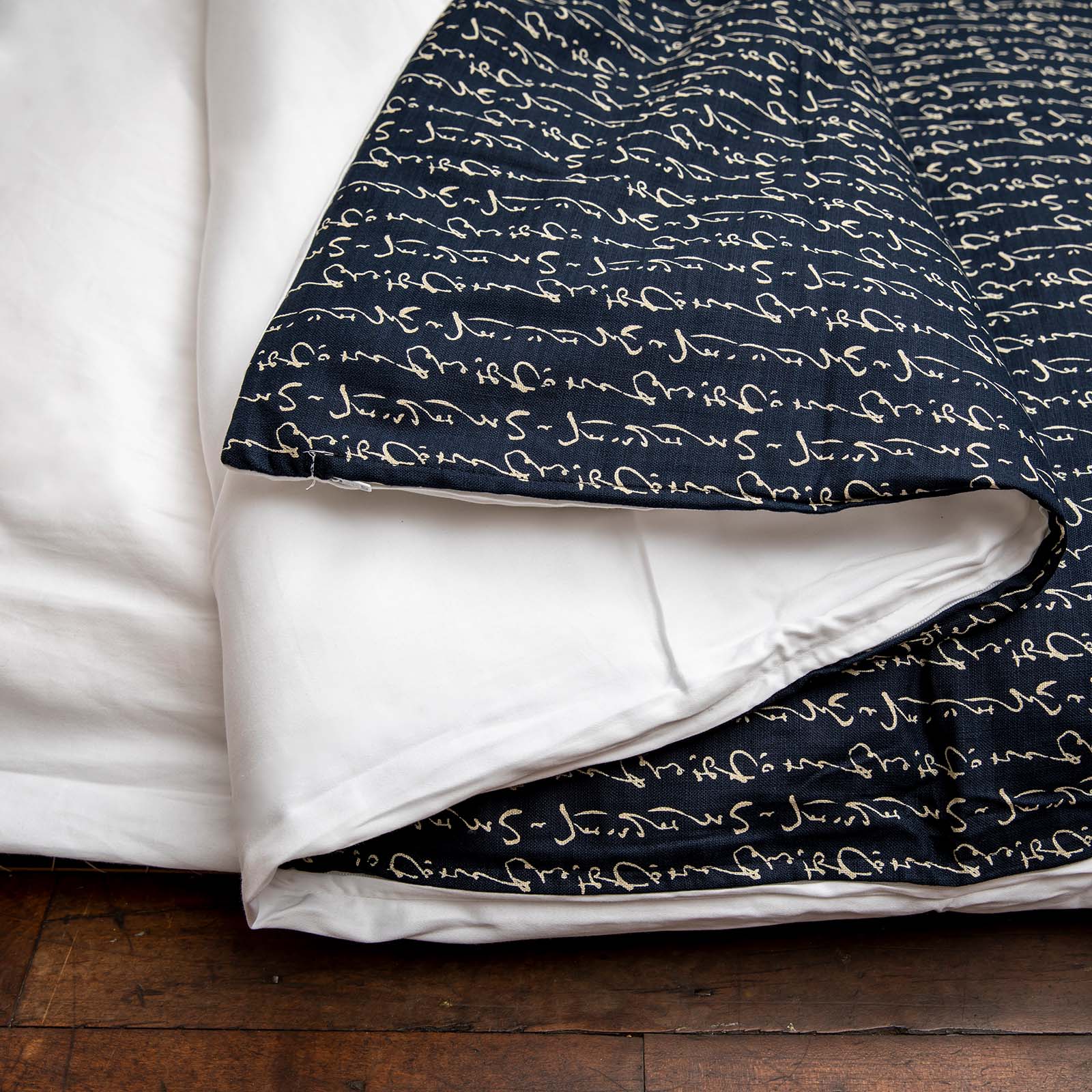 J-Life Kanji Navy Custom Kakefuton with Removable Cover