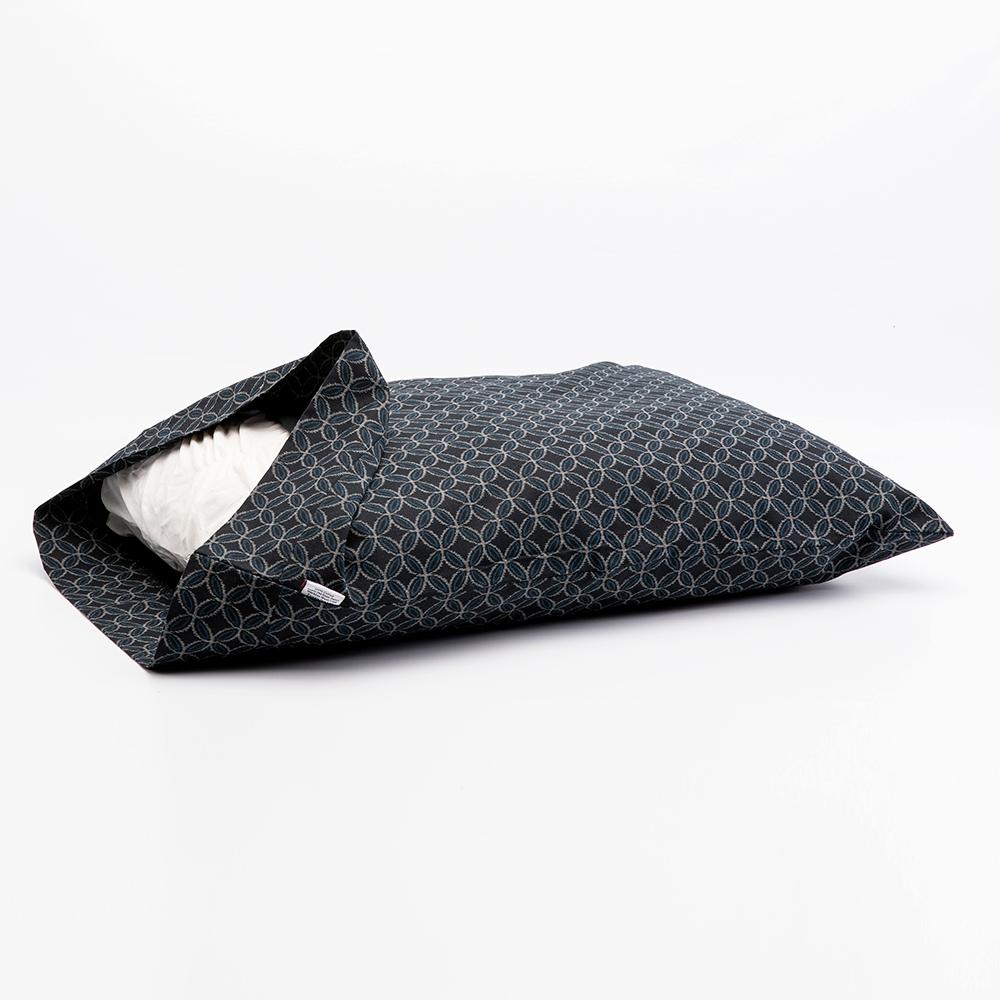 J-Life Marugata Navy Pillowcase_Pillows & Shams_Pillowcase